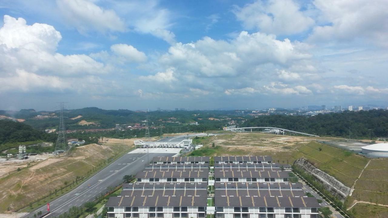 Az Homestay @ Southville City บางี ภายนอก รูปภาพ