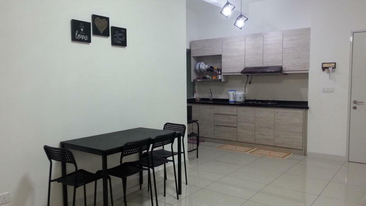Az Homestay @ Southville City บางี ภายนอก รูปภาพ